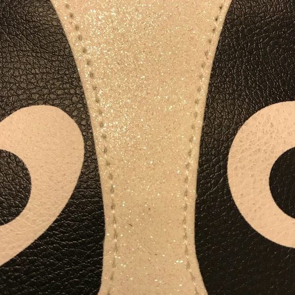 Betsey Johnson Cat Or Dog Coin Purse Wristlet NWT - Picture 3 of 5